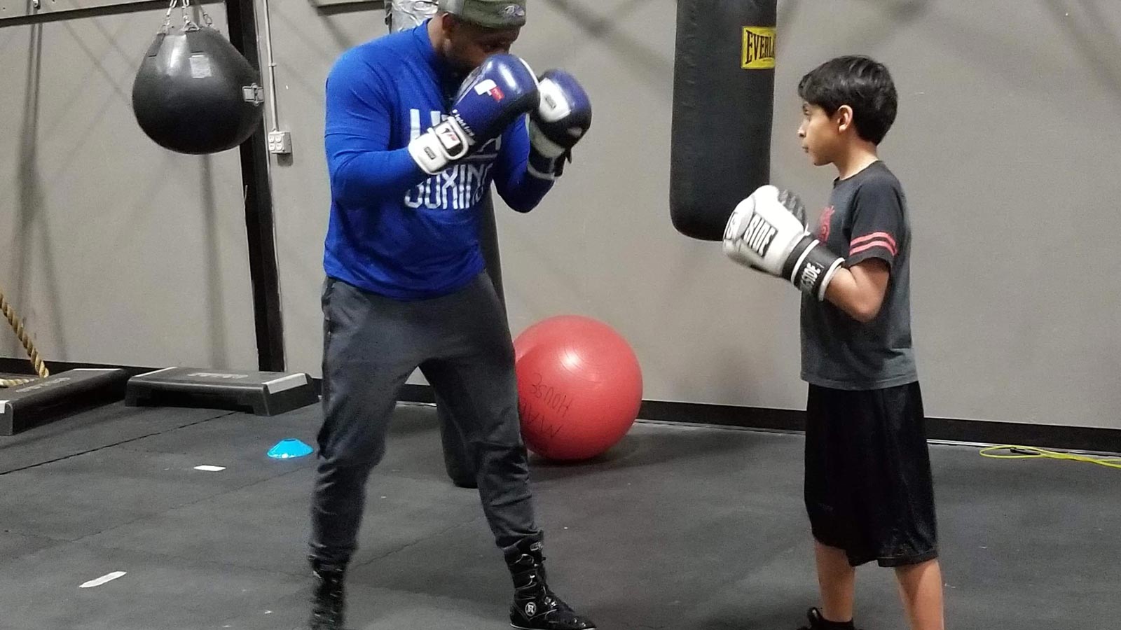 1 on 1 kids boxing lesson